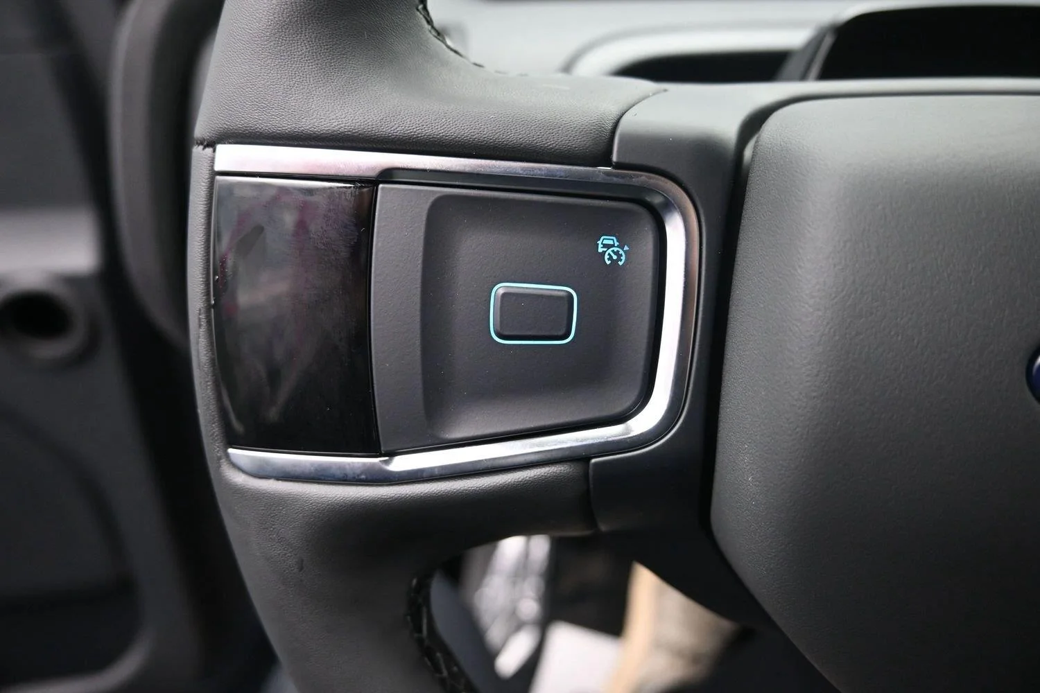 New 2027 Nocturnal Blue Metallic Ford MAX Active image 24