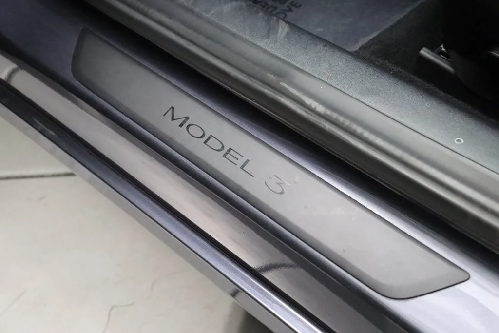 Used 2023 Solid Black Tesla Long Range image 11