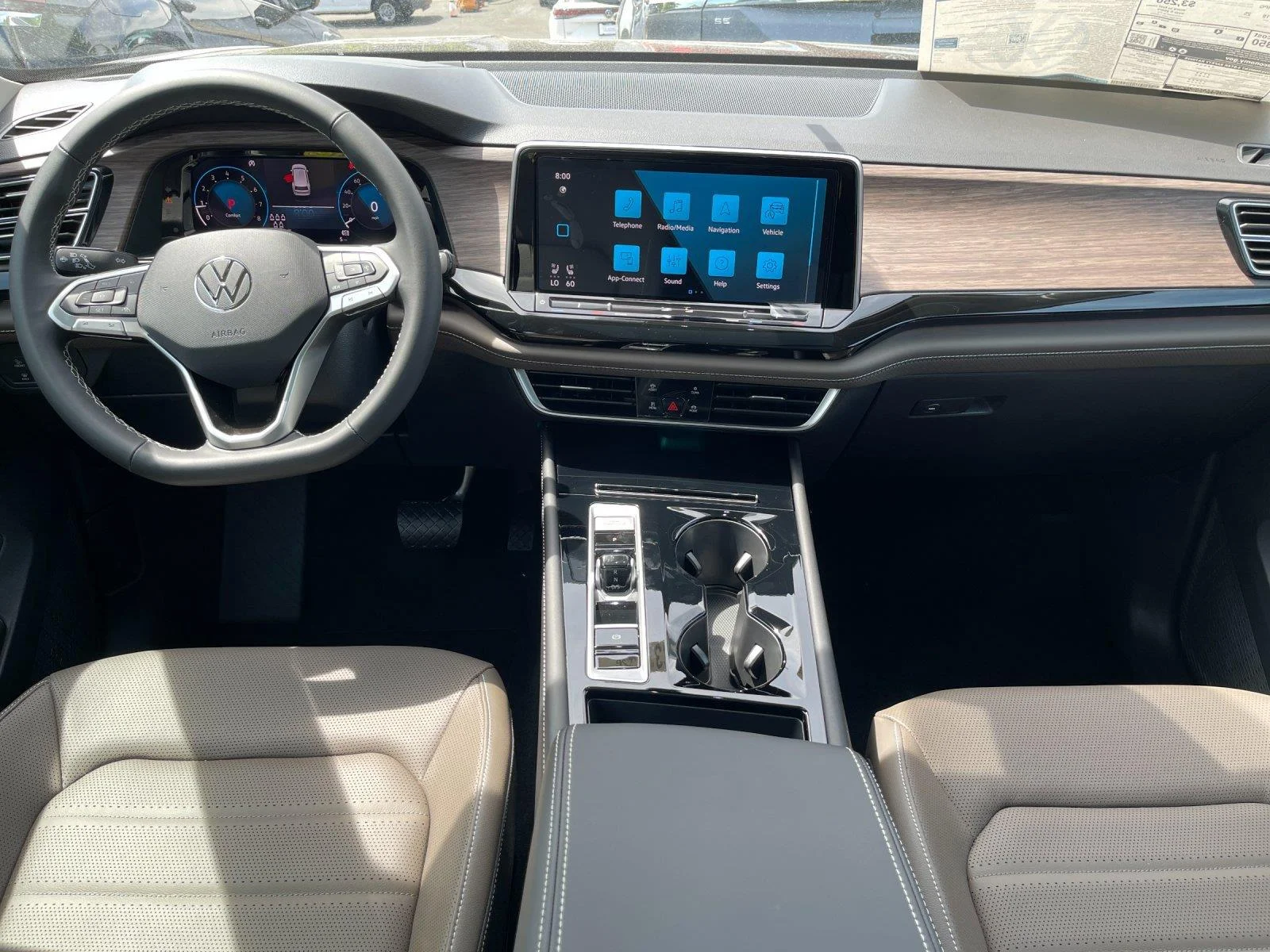New 2026 deep black pearl Volkswagen 2.0T SEL image 35