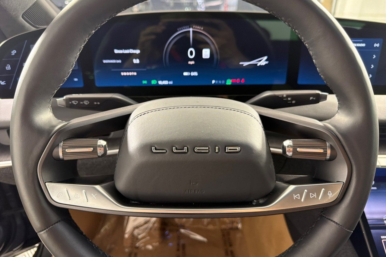 Used 2025 GREY Lucid Touring image 20