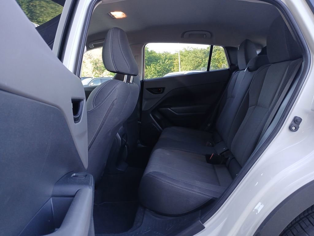 Used 2024 White Subaru  image 24