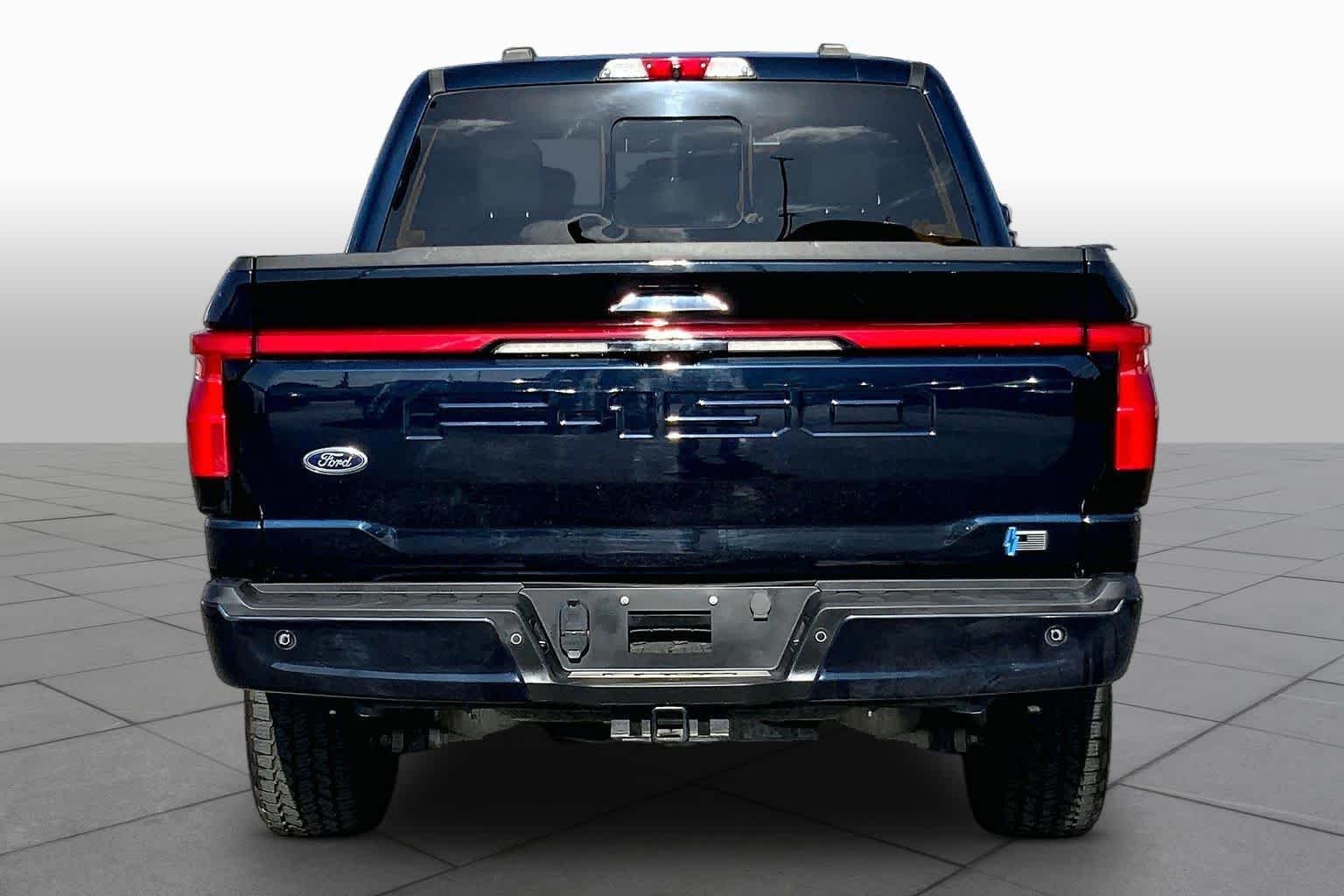 Used 2023 Antimatter Blue Metallic Ford LARIAT image 4