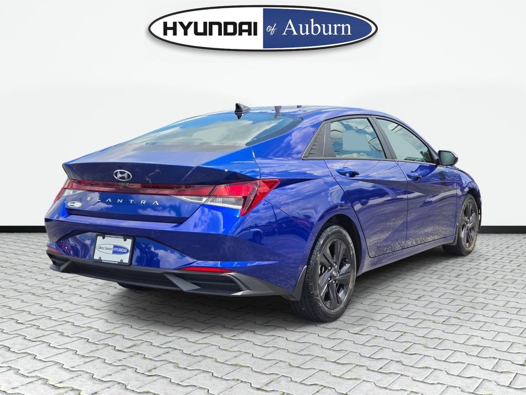 Used 2022 Blue Hyundai SEL image 5