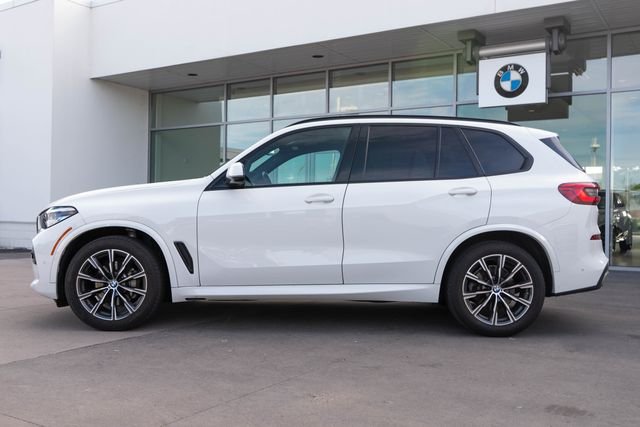 Used 2019 Alpine White BMW xDrive40i image 2