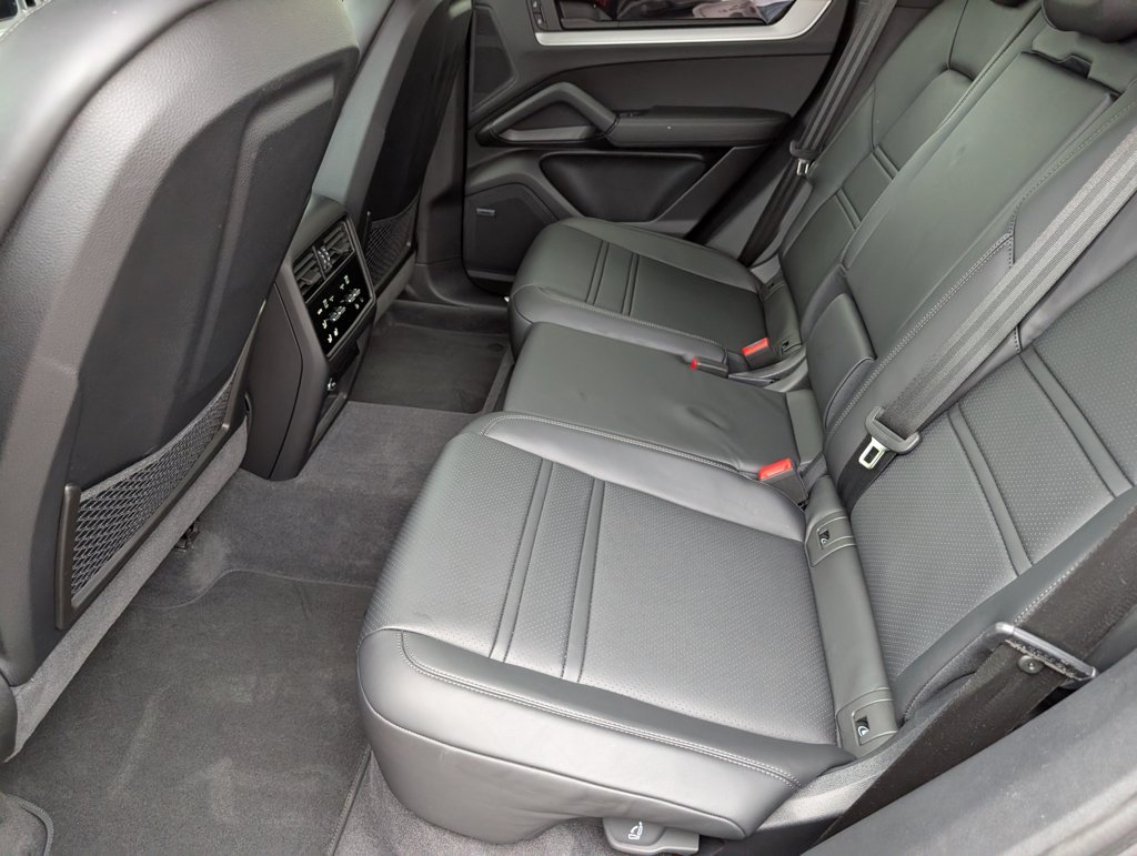 2025 Porsche Cayenne Coupe Base - Photo 22