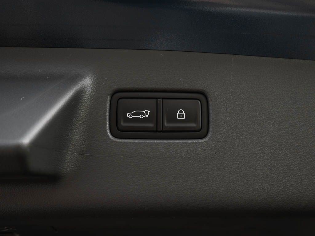 New 2026 Atlantis Blue Hyundai Limited 6P AWD image 9