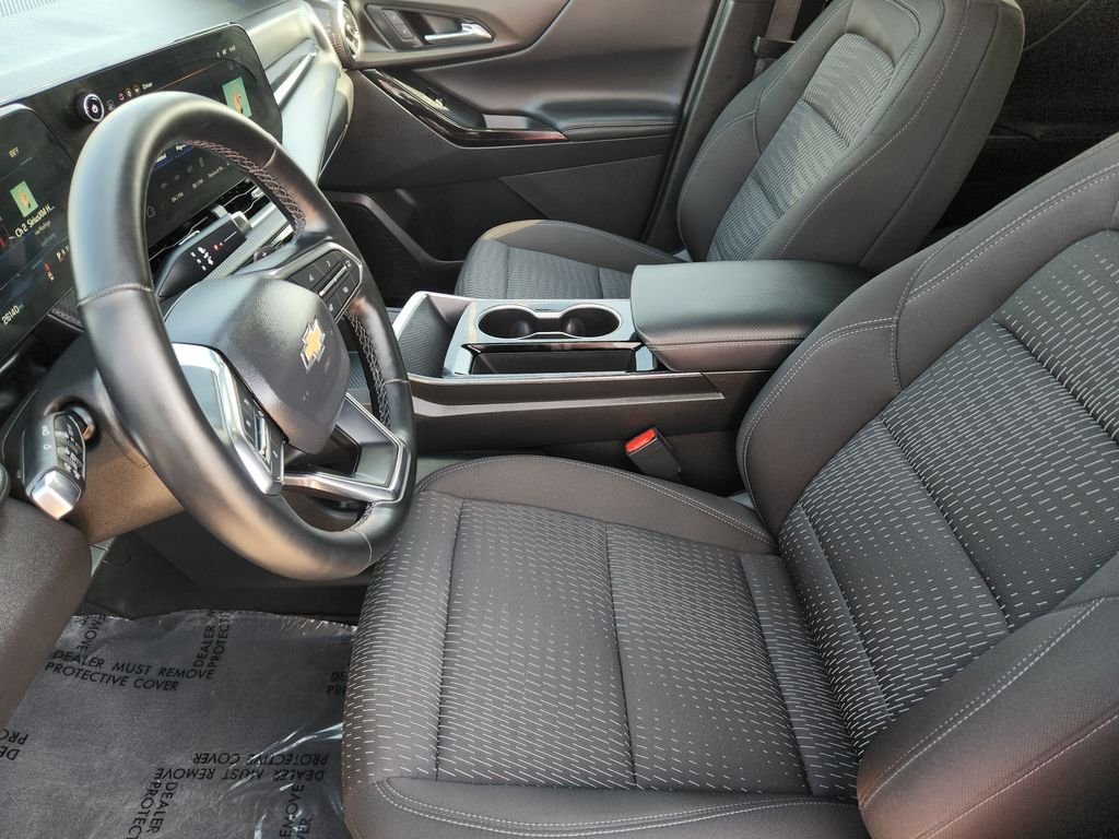 2025 Chevrolet Equinox LT - Photo 13