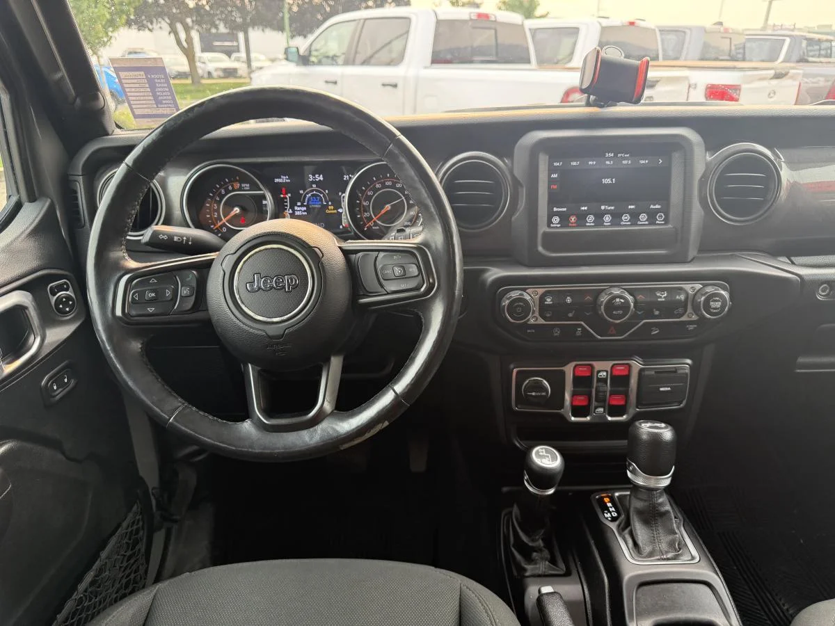 Used 2019 Grey Jeep Sport image 17