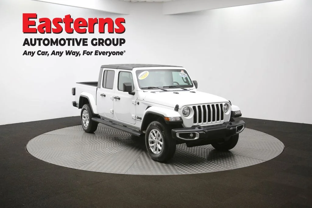 Used 2023 White Jeep Sport image 46
