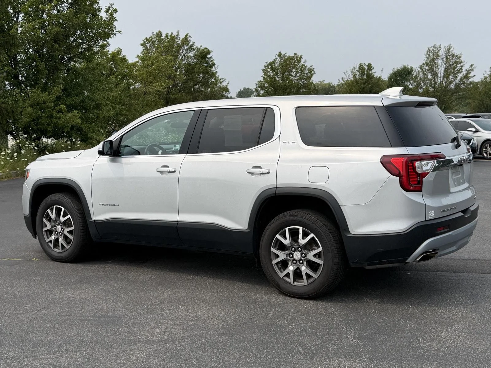 Used 2020 Quicksilver Metallic GMC SLE image 5