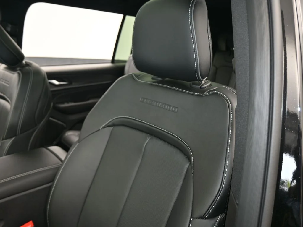 2025 Jeep Grand Cherokee L Overland - Photo 17