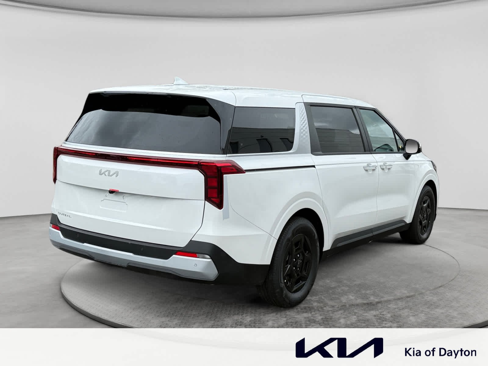 New 2026 Snow White Pearl Kia LXS image 5