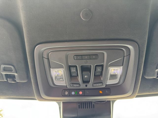 Used 2024 White GMC Denali Ultimate image 24