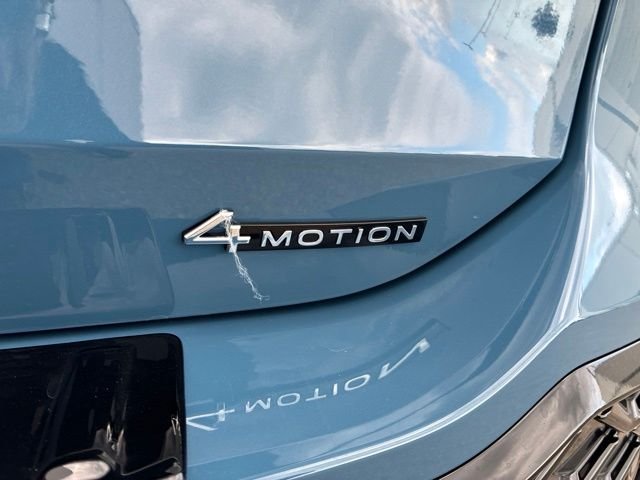 New 2026 Monterey Blue W/Deep Black Roof Volkswagen 2.0T SE R-Line Black image 4