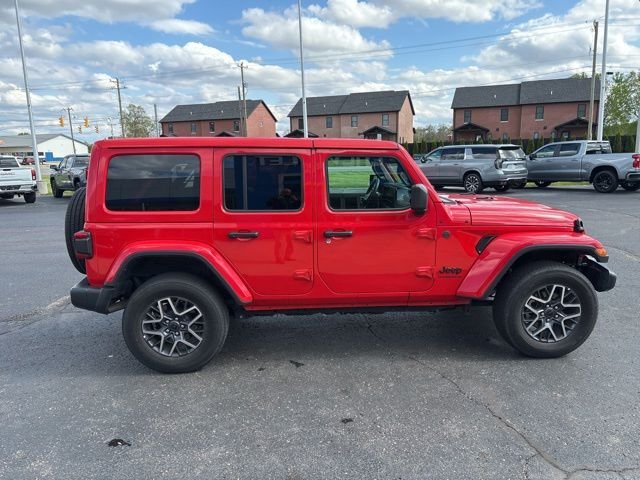 Used 2025 Red Jeep Sahara image 9