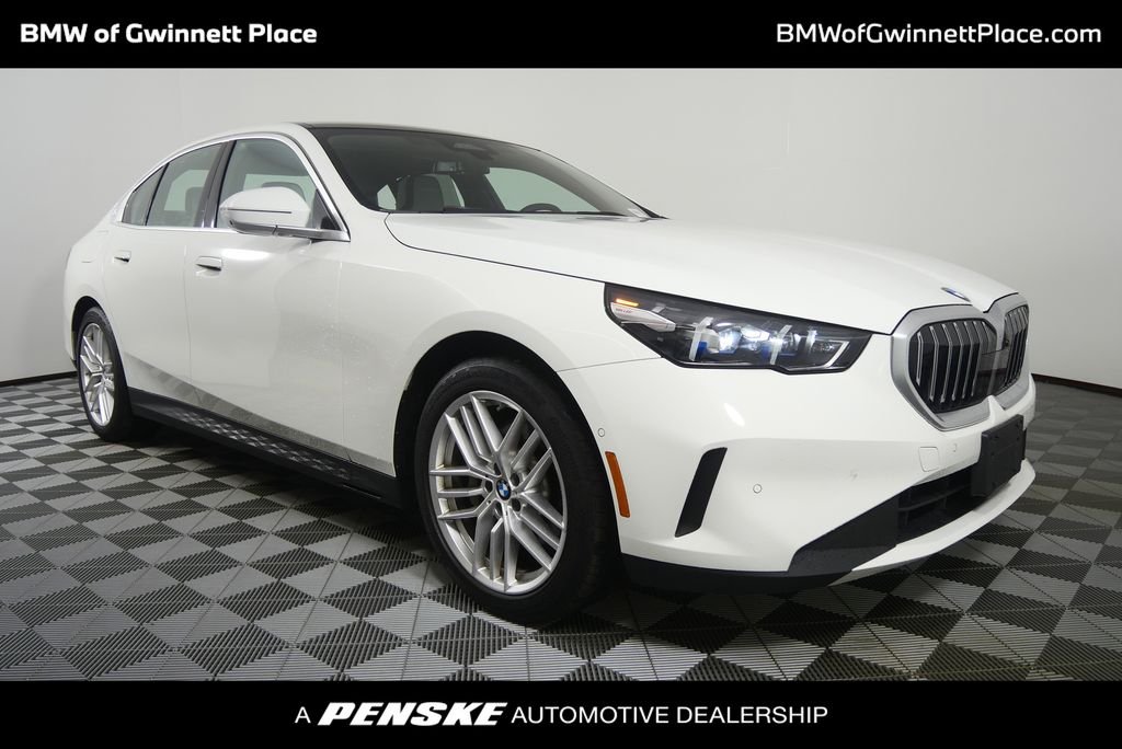 2025 BMW 5 Series 530i xDrive Sedan's photo