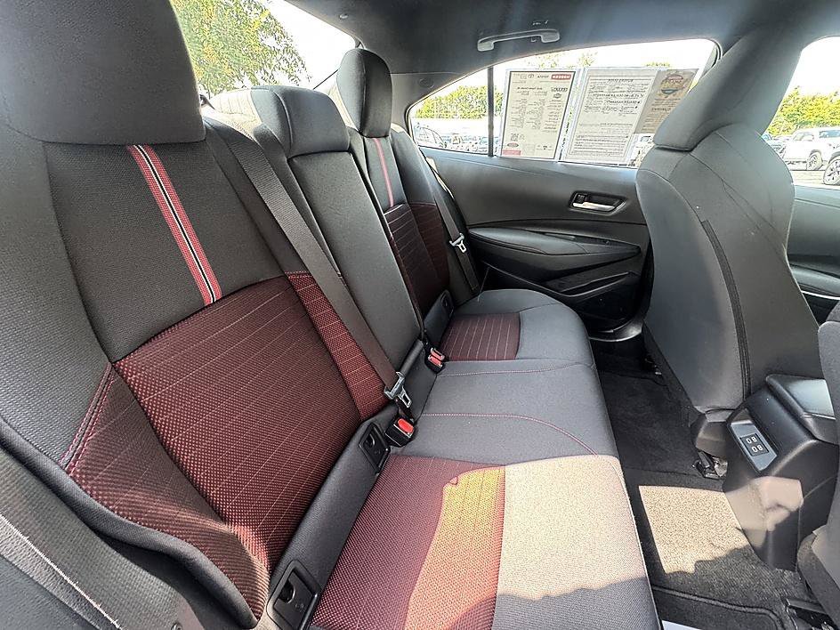 Used 2025 Ice Toyota SE image 21