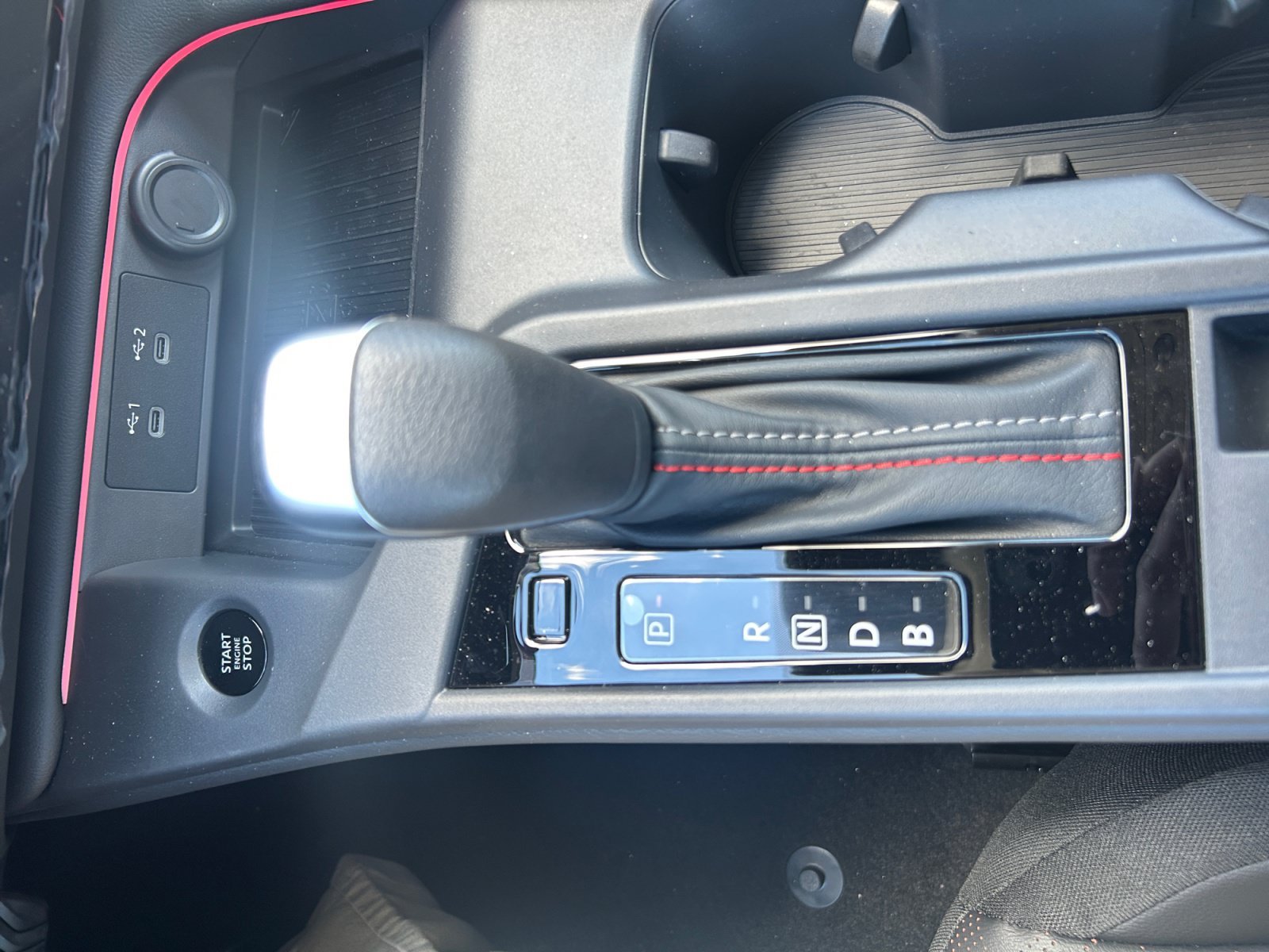 2026 Nissan Sentra SR - Photo 22