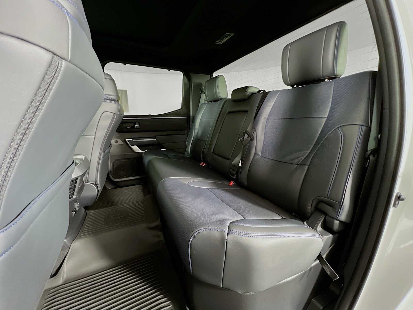 Used 2025 Wind Chill Pearl Toyota Platinum image 13