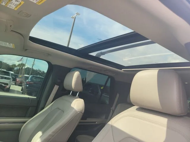 Used 2021 White Ford Limited image 23