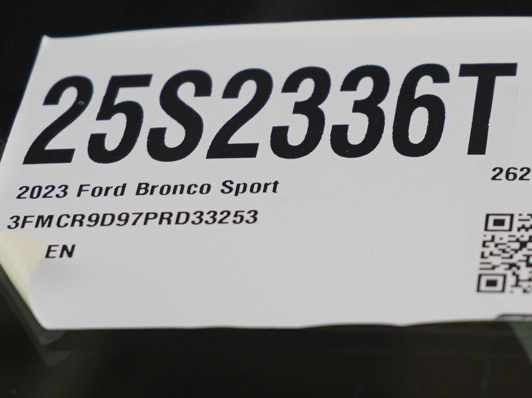 Used 2023 Green Metallic Ford Badlands image 31