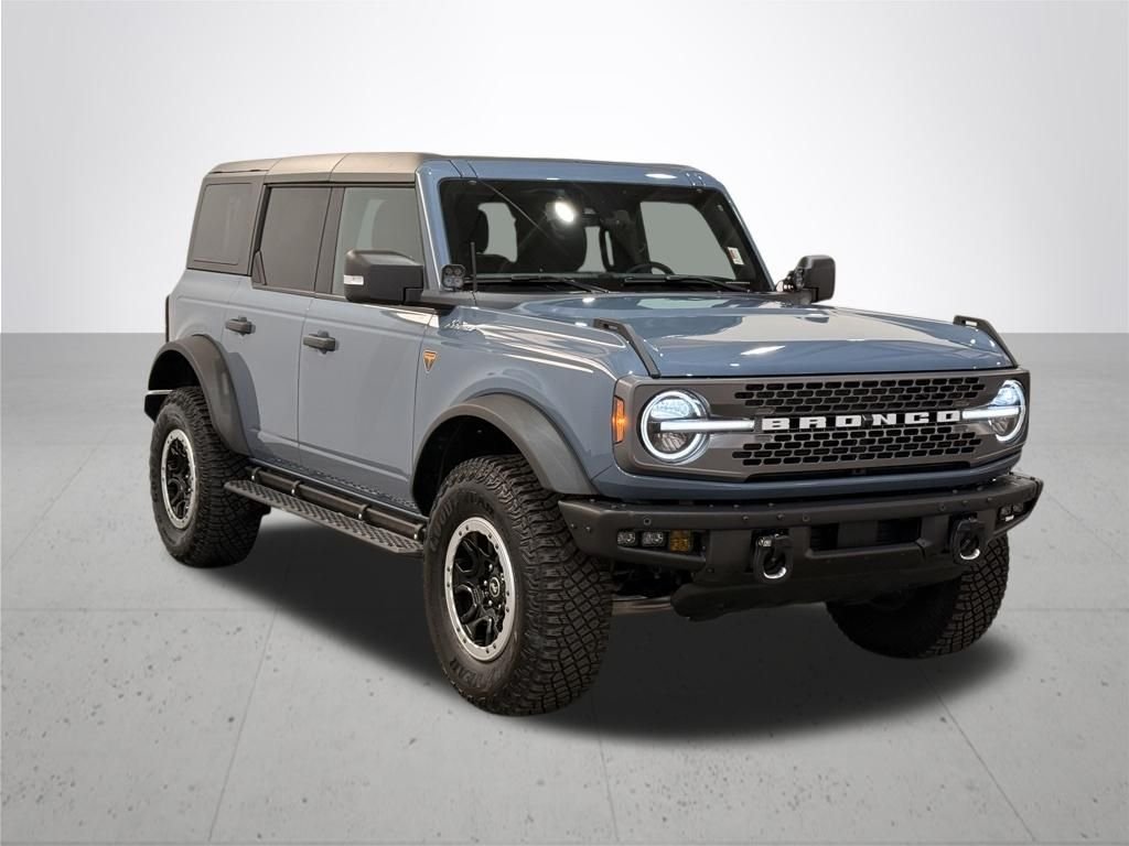 Used 2023 Gray Ford Badlands image 9