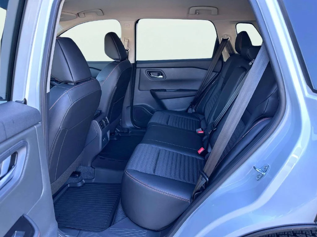 New 2027 Everest White Pearl Tricoat Nissan Rock Creek image 14