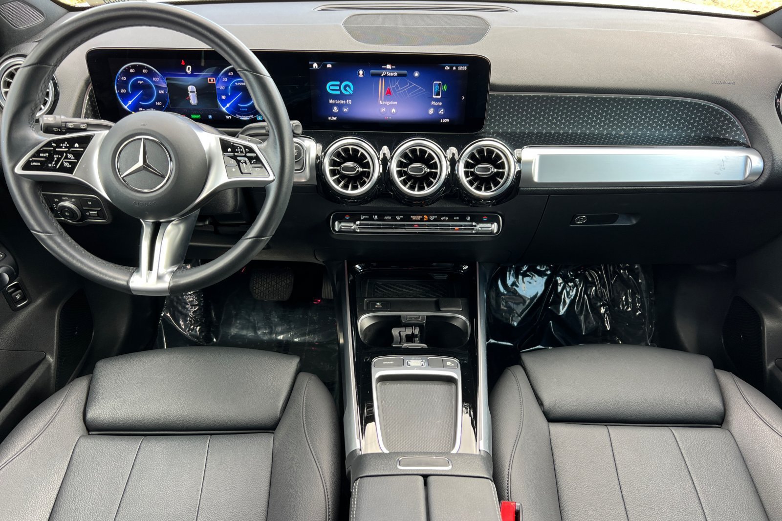 Certified Used 2024 Polar White Mercedes-Benz 250+ image 3