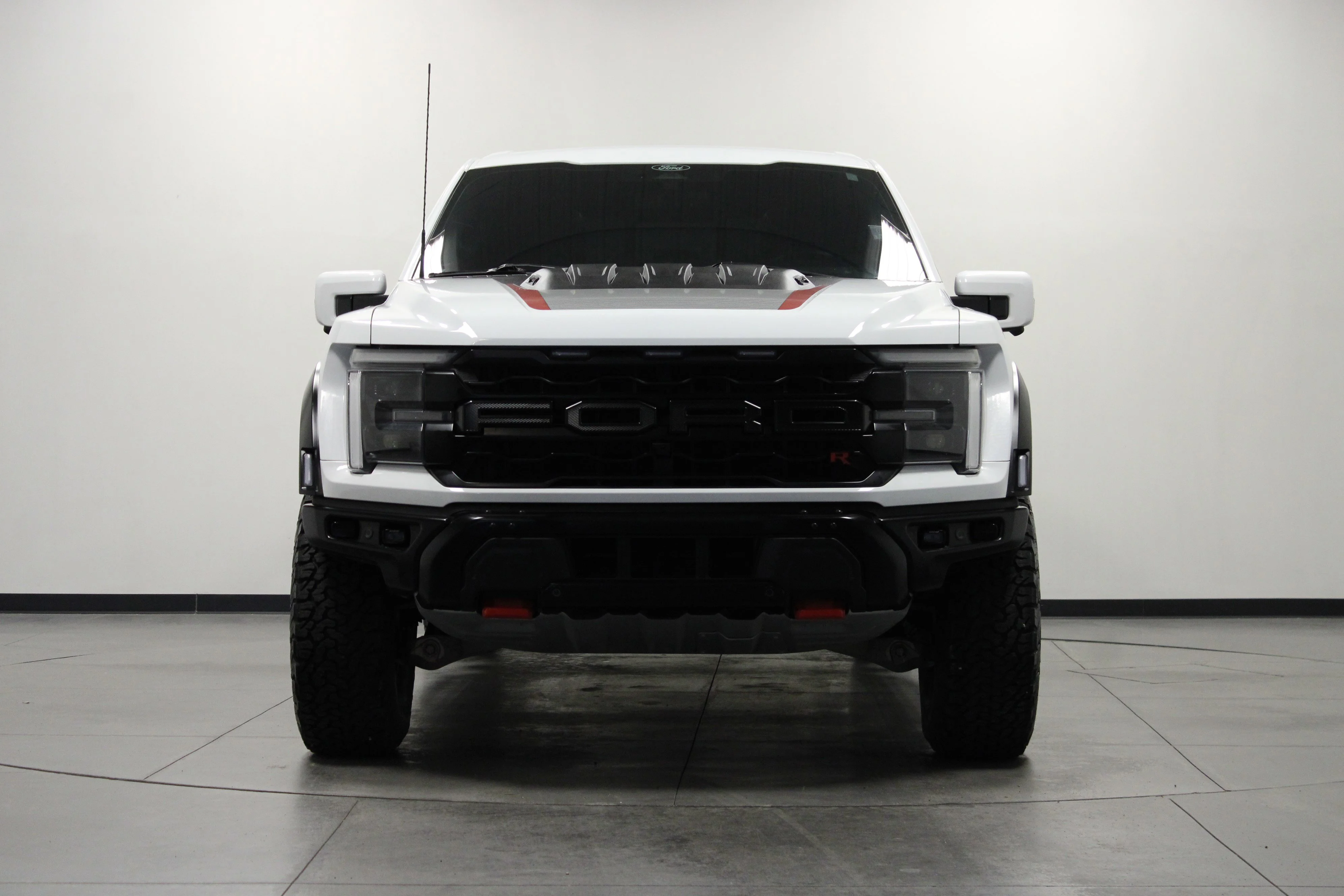 Used 2024 Oxford White Ford Raptor image 9