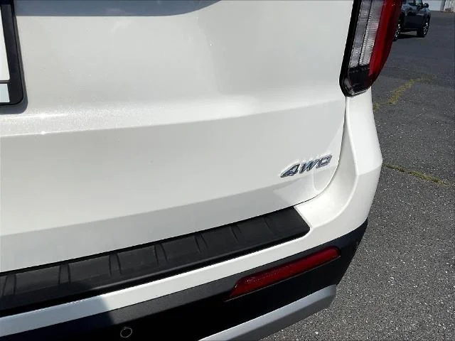 New 2026 Star White Metallic Tri-Coat Ford Platinum™ image 51
