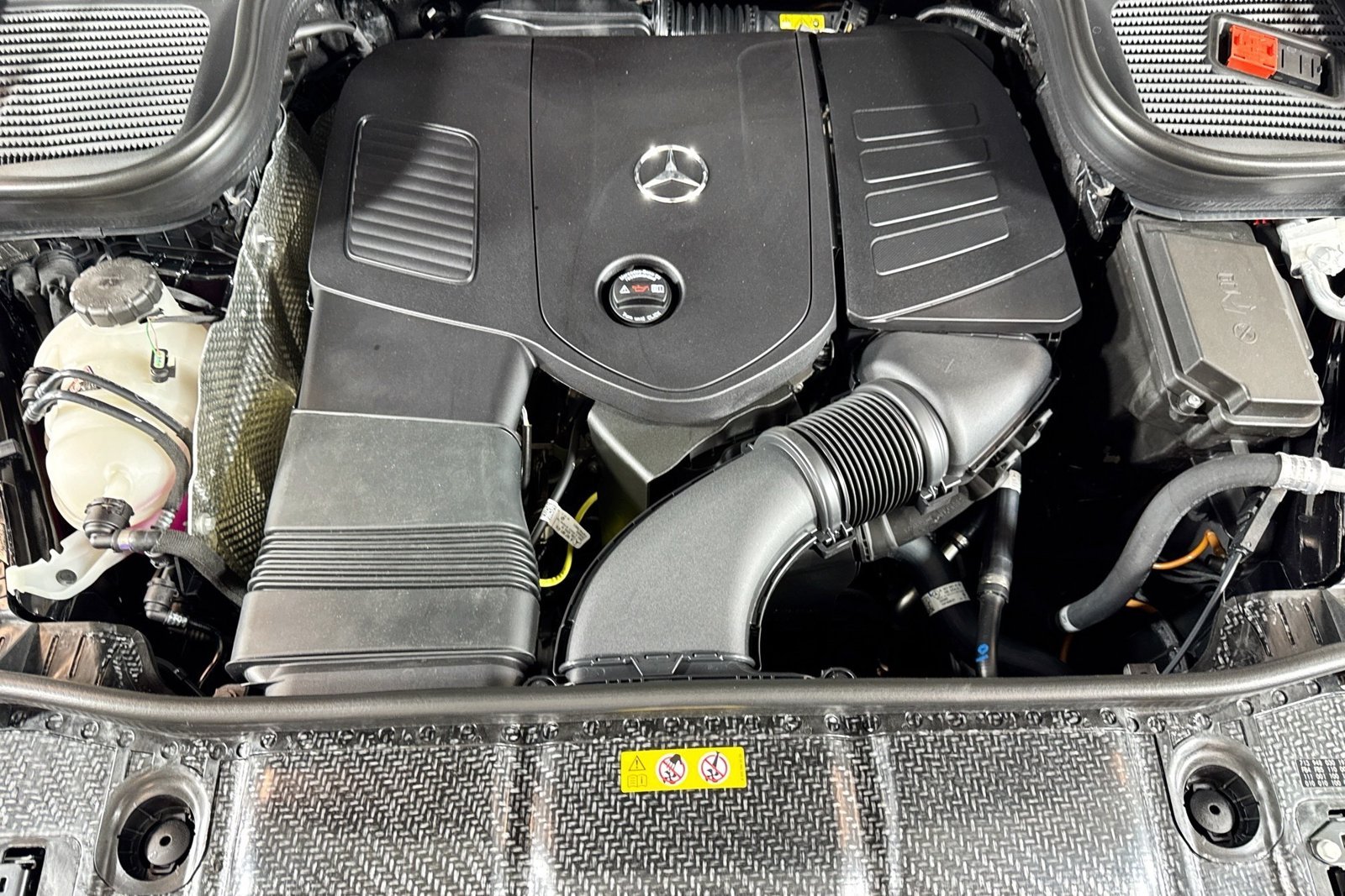 New 2026 Obsidian Black Metallic Mercedes-Benz GLE 350 image 28