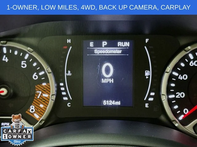 Used 2023 White Jeep Latitude image 12