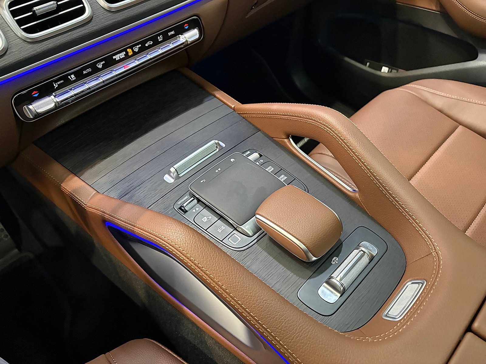 New 2026 Obsidian Black Metallic Mercedes-Benz 4MATIC® image 25