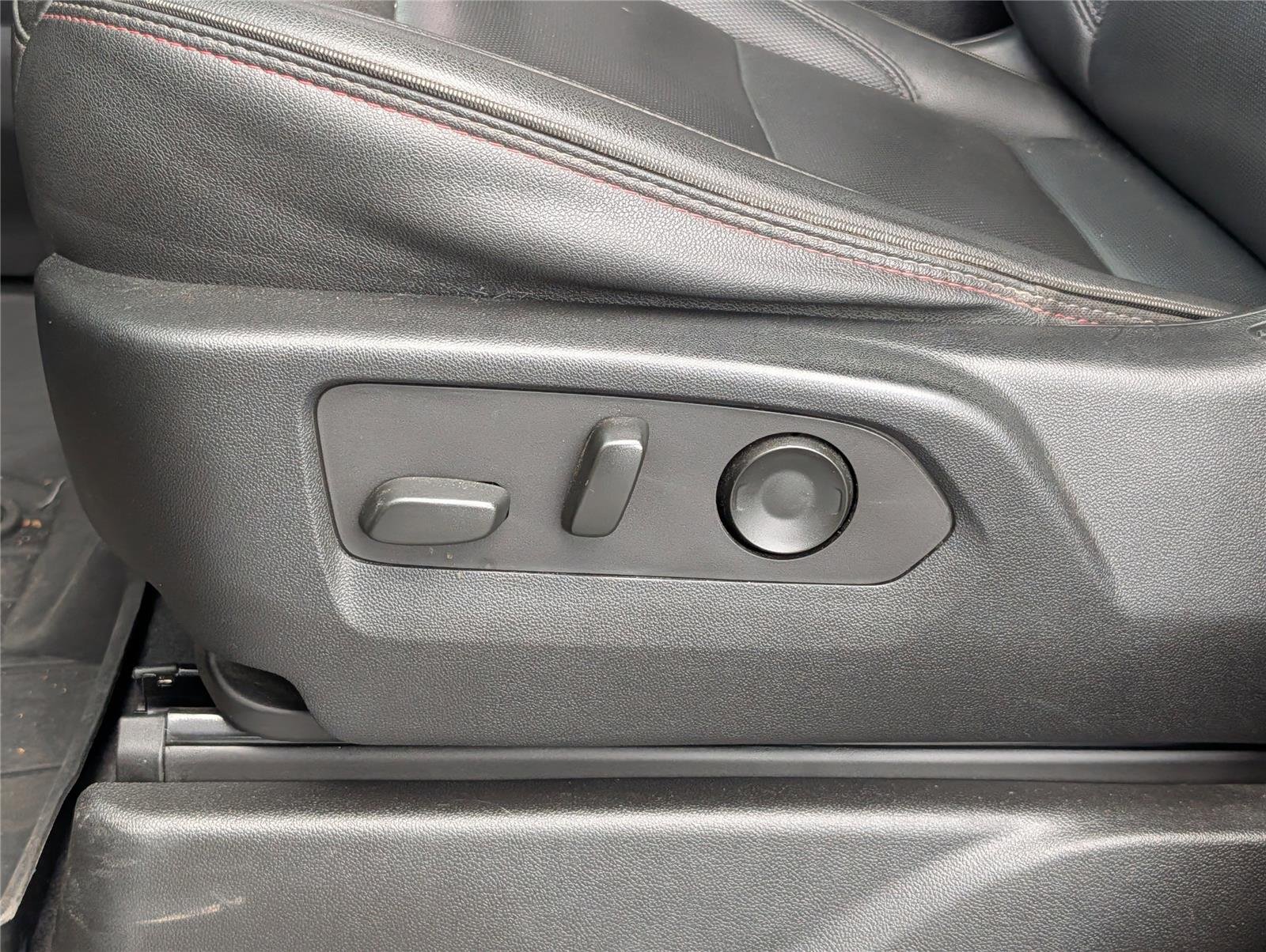 Used 2022 Dark Ash Metallic Chevrolet RST image 10