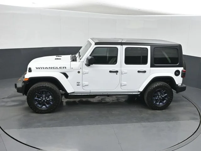 New 2026 Bright White Clear-Coat Exterior Paint Jeep 85th Anniversary Edition image 37