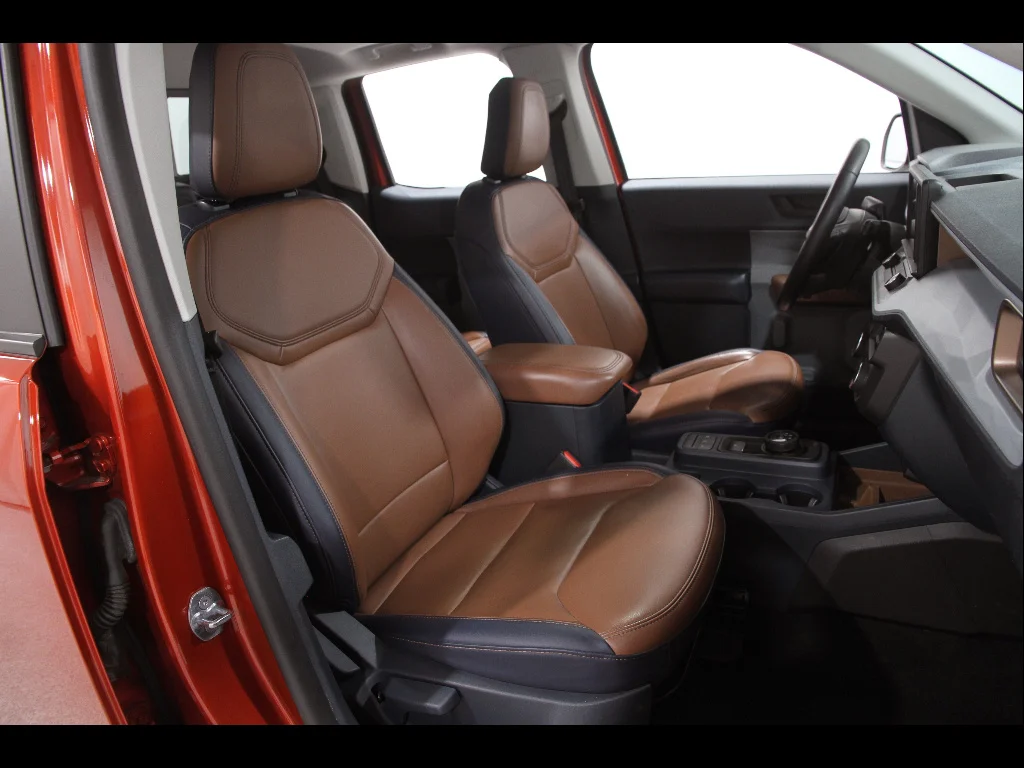 Used 2022 Hot Pepper Red Metallic Tinted Clearcoat Ford Lariat image 17