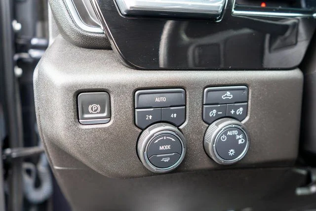 Used 2022 Gray Chevrolet LT image 21