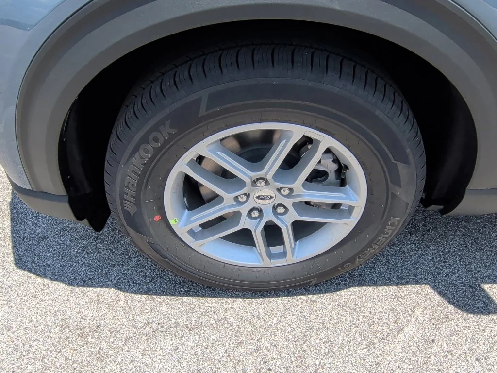 Used 2026 Vapor Blue Metallic Ford Active image 46