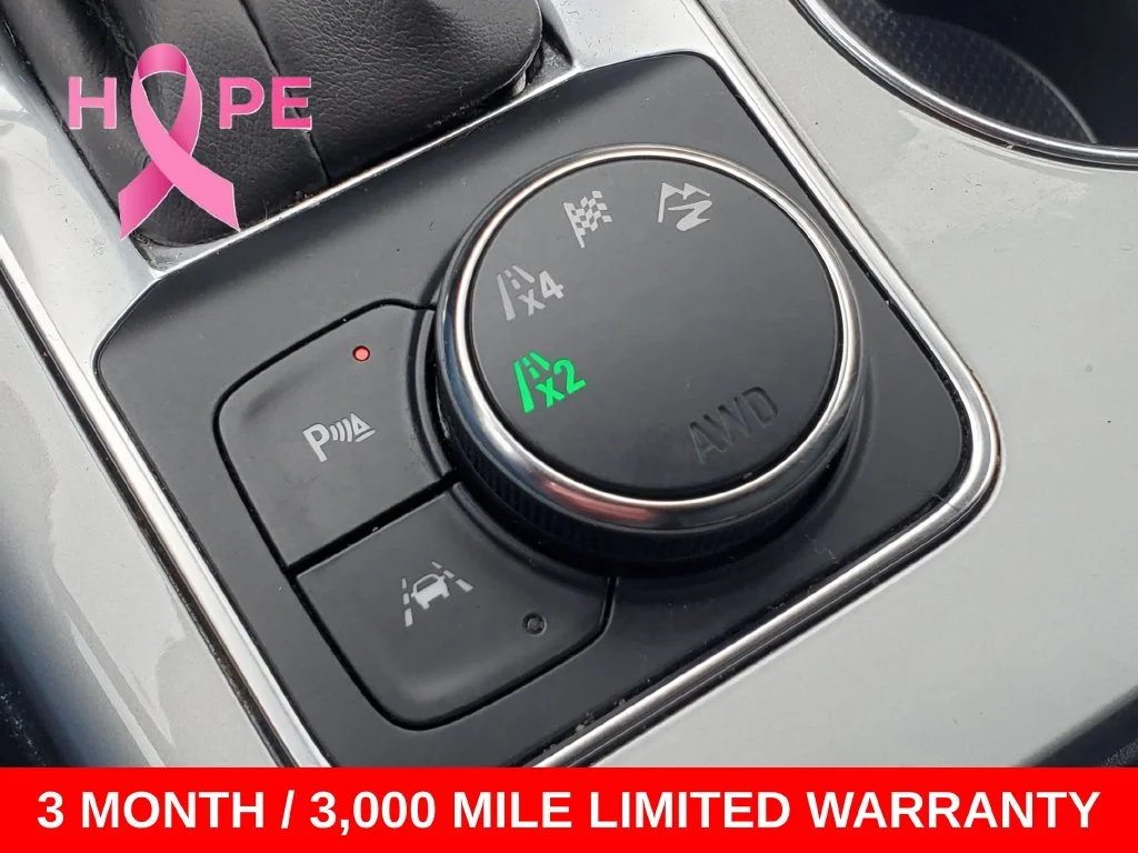 Used 2021 Black Chevrolet LT image 17