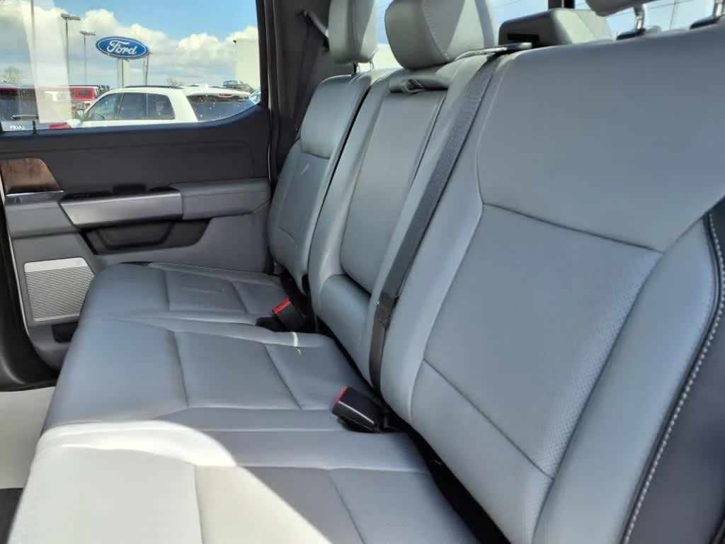 2022 Ford F-150 Lariat - Photo 10