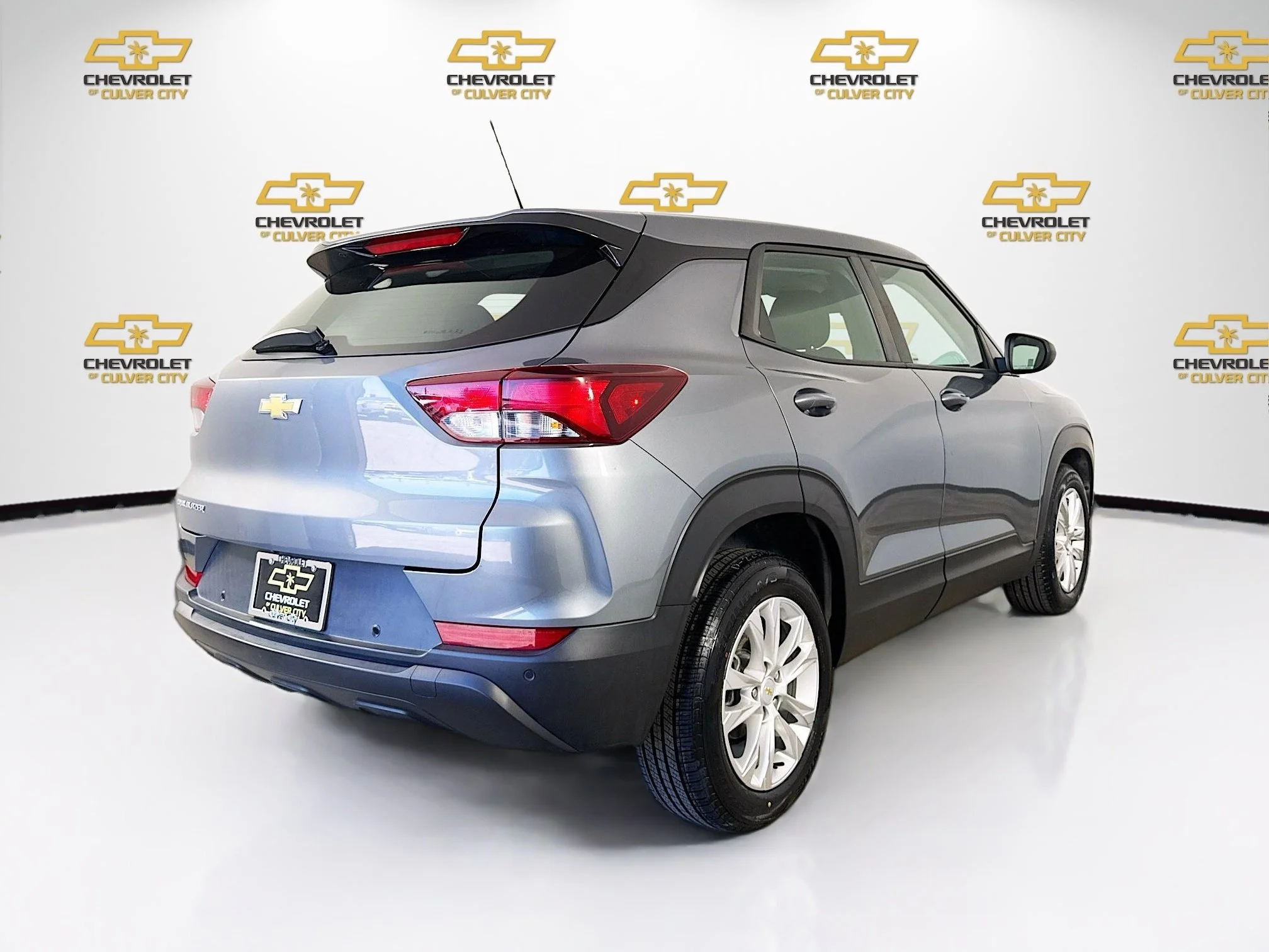 Used 2021 SATIN STEEL METALLIC Chevrolet LS image 8