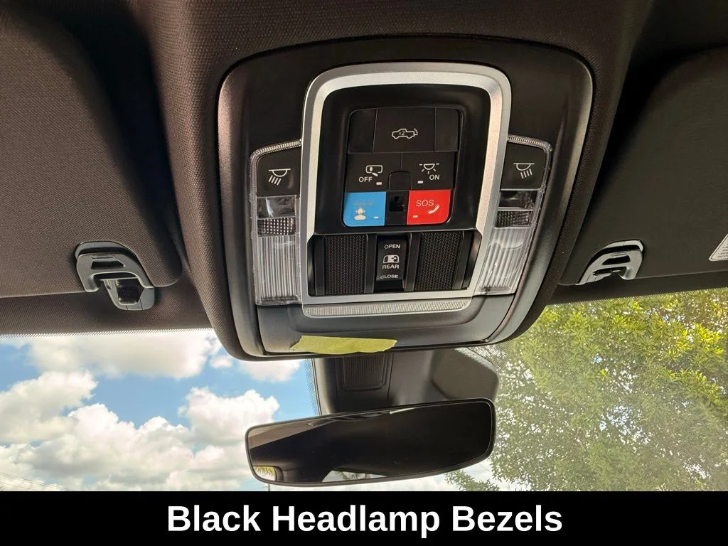 New 2026 Hydro Blue Pearl-Coat Exterior Paint RAM Laramie image 13