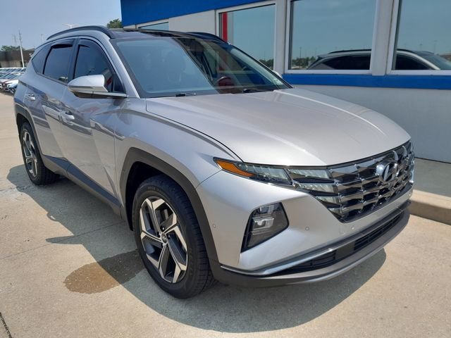 Used 2022 Silver Hyundai Limited image 3