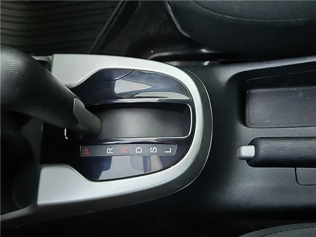 Used 2019 Platinum White Pearl Honda LX image 17