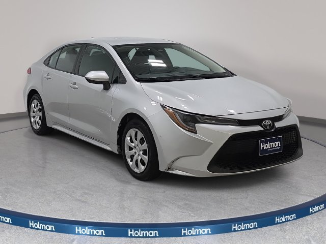 Used 2020 Silver Toyota LE image 4