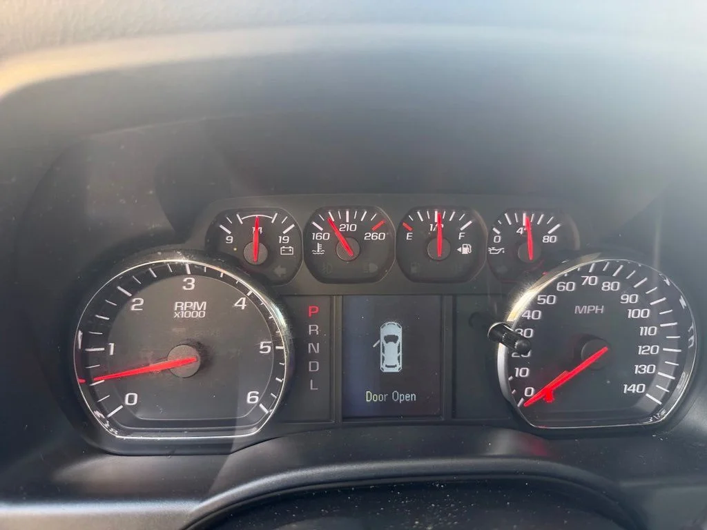 Used 2018 Black Chevrolet Custom image 15