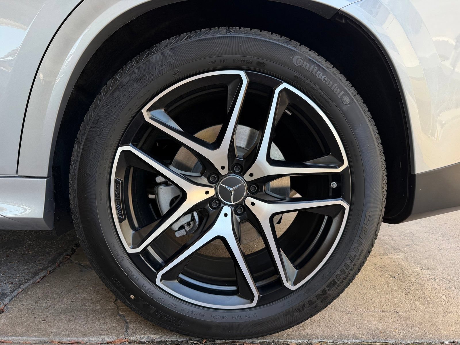 New 2026 Cirrus Silver Metallic Mercedes-Benz AMG® GLE 53 4MATIC+ Coupe image 47