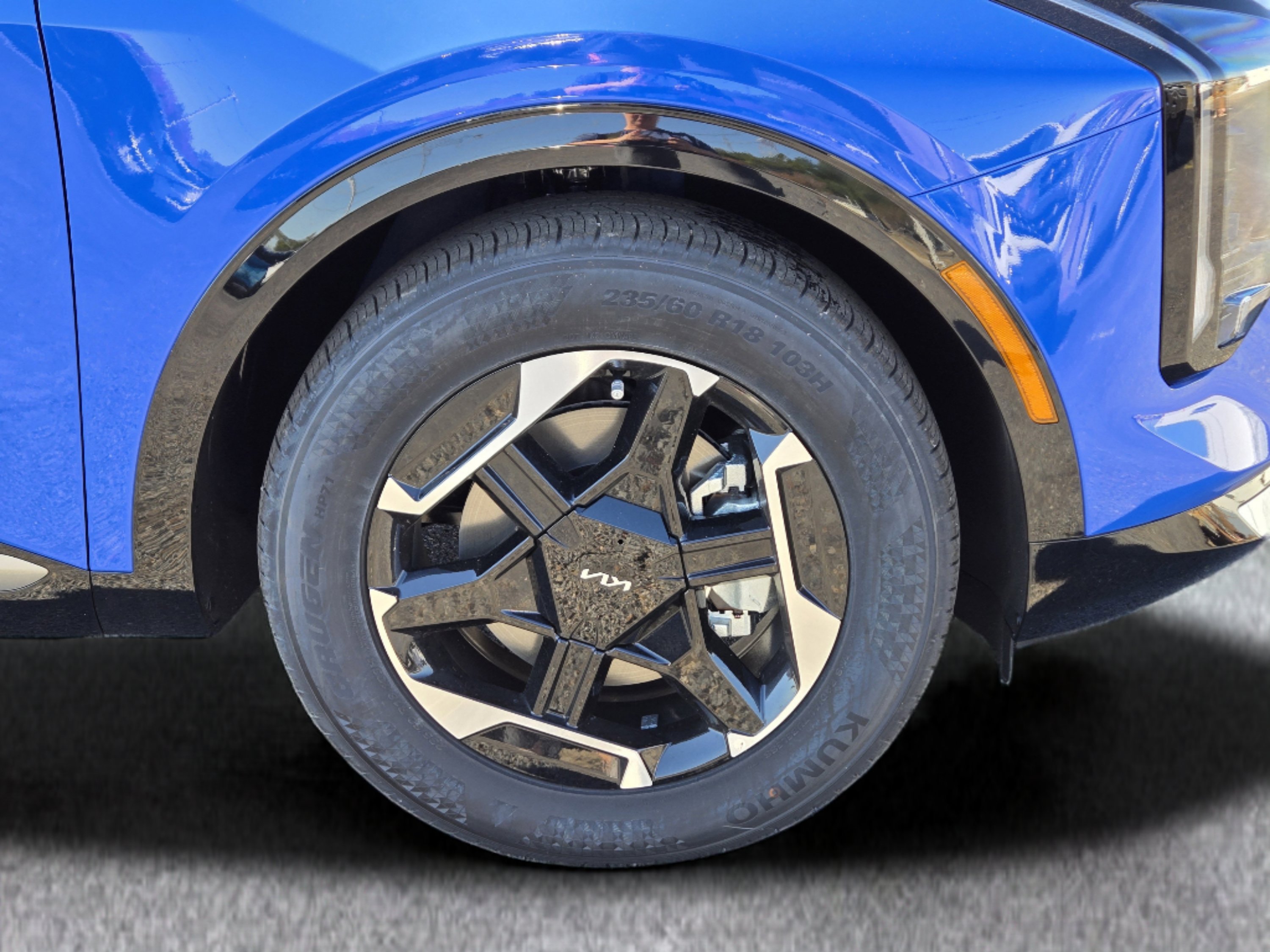 New 2026 Nebular Blue Kia SX image 4