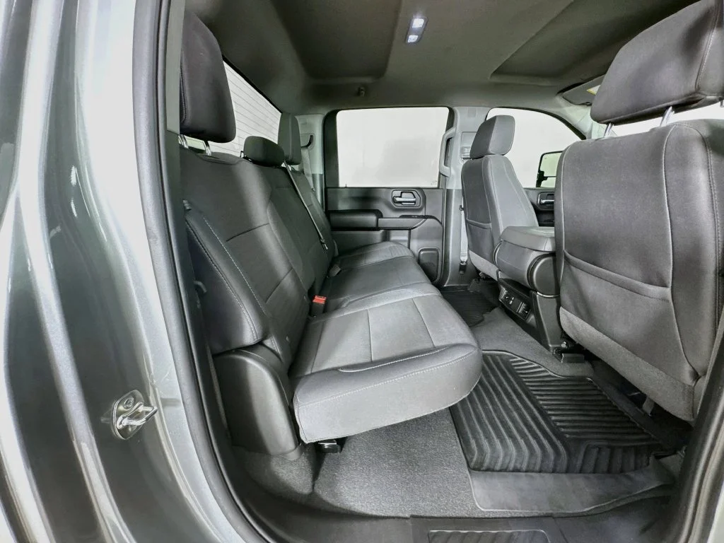 Used 2025 Gray Chevrolet Custom image 31