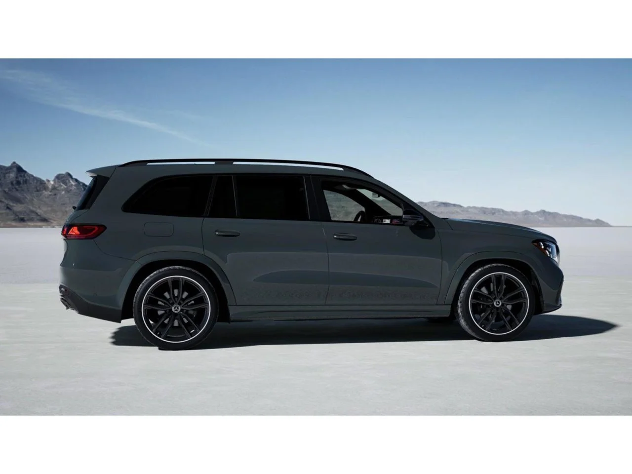 New 2027 MANUFAKTUR Silicon Grey Mercedes-Benz GLS 450 image 17